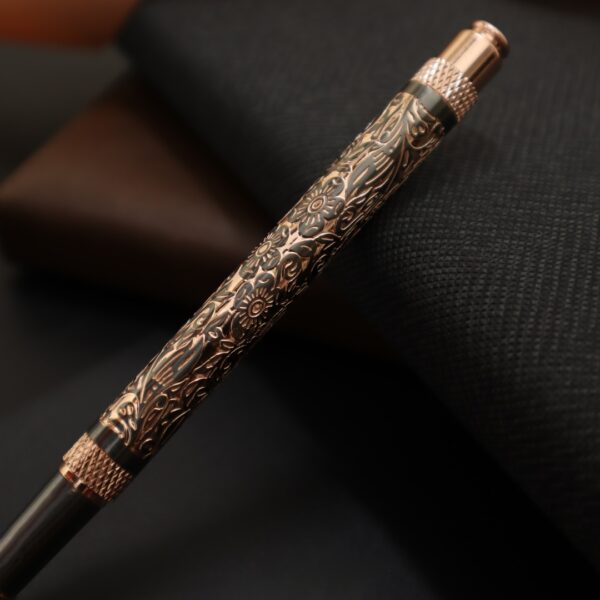 Premium Enalux 2012 Luxury RollerPen - Image 2