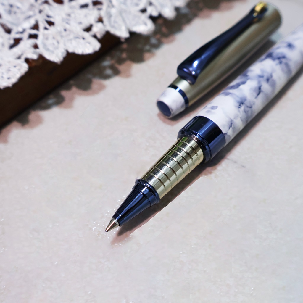 Enalux 2032 Luxury RollerPen - Image 2